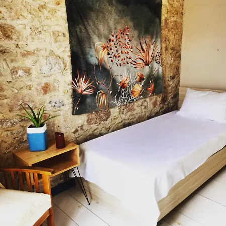 بيت ضيافة Sare Konukevi Ayvalı